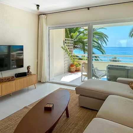 Διαμέρισμα Front By Hello Homes *