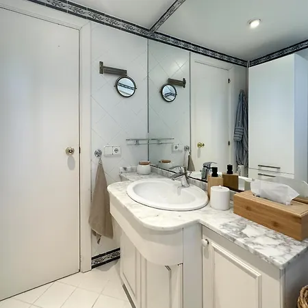 Front By Hello Homes Apartment Sitges